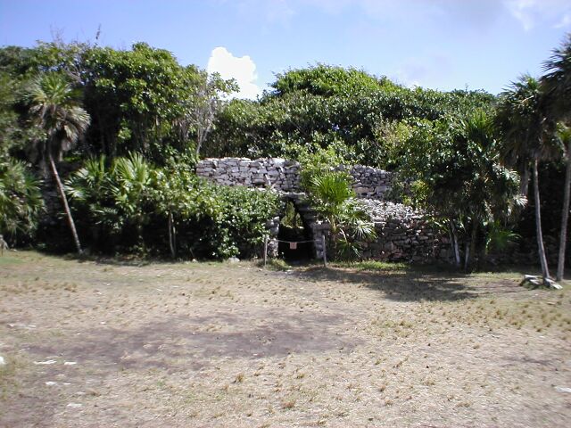 Tulum - cave entrance