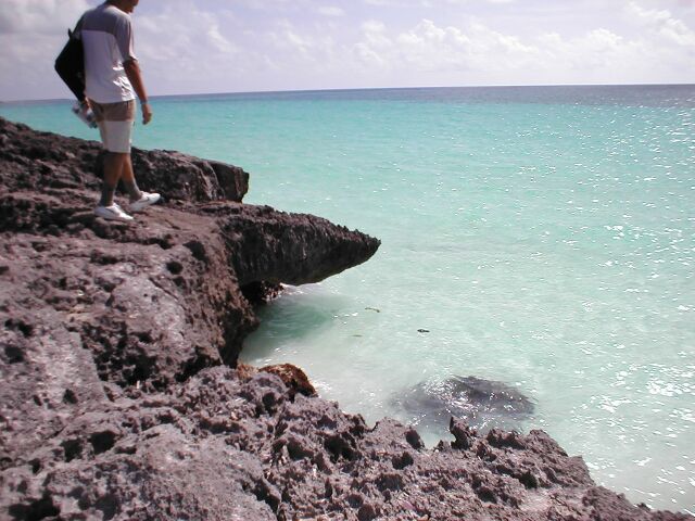 Tulum - sea overhang